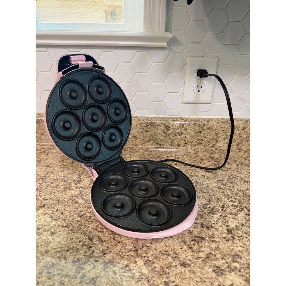 Bella Mini Donut Maker Pink 7 Count Non-Stick Countertop Machine TSK-2182DT